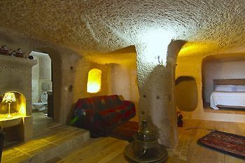 Takaev Cave House Hotel Ючхисар Екстериор снимка