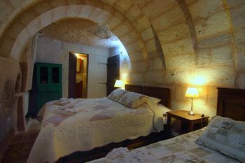 Takaev Cave House Hotel Ючхисар Екстериор снимка